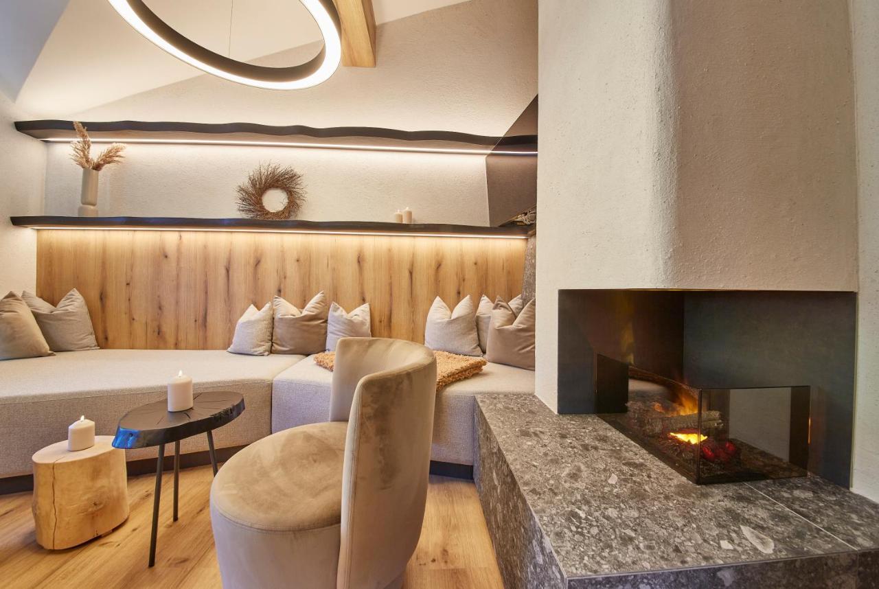 Penthouse Fire & Stone